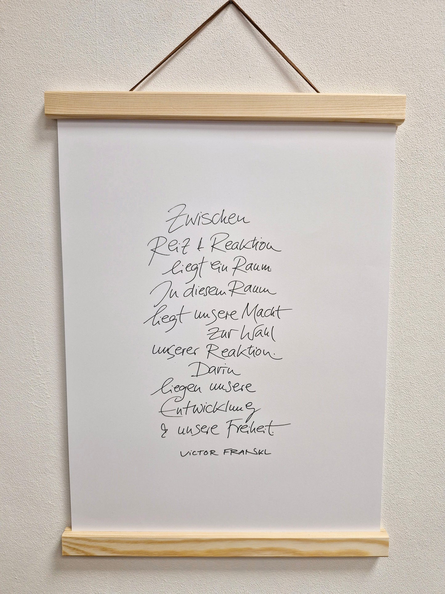 Poster mit Magnet-Halterung