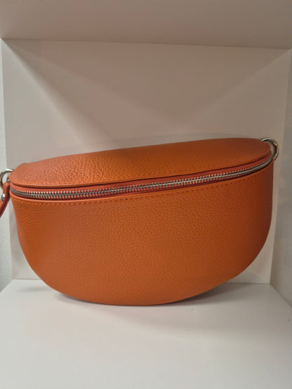 Umhängetasche aus Leder